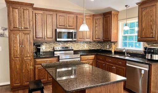 Photo #3 of 9880 Knobs Hill Ln, Amelia, VA 1.4 acres