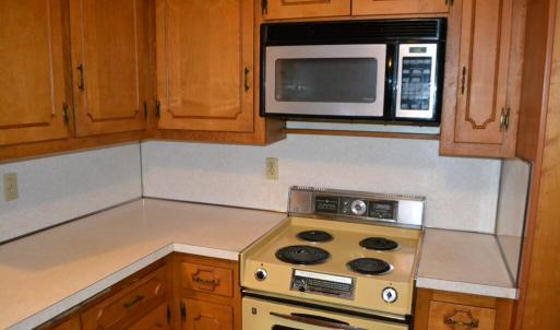 Photo #5 of 109 Westhill Dr, Farmville, VA 0.5 acres