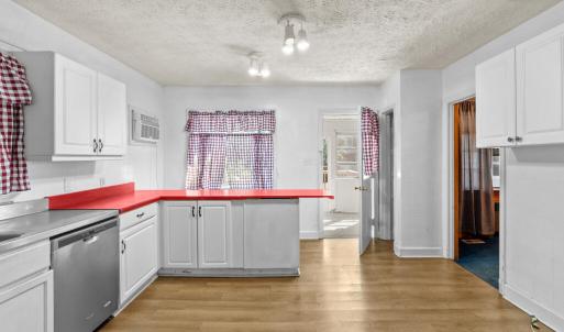 Photo #20 of 401 College Avenue, Blackstone, VA 0.4 acres