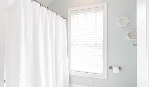 Separate Shower room