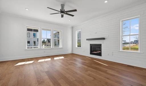 Photo #5 of 306 BAYSIDE AVENUE, CAPE CHARLES, VA 0.1 acres