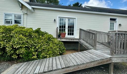 Driveway entry into both dwellings