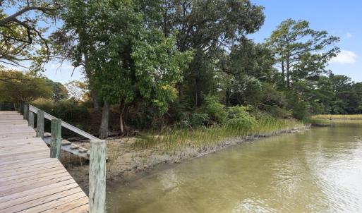 Dock/Pier, view of shoreline
