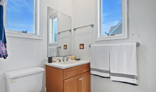 3rd full bathroom on top floor