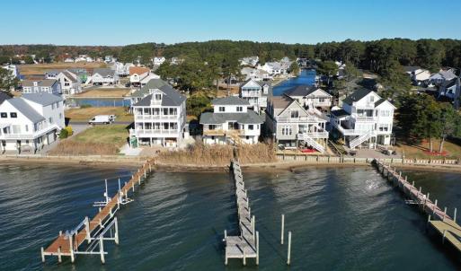 Photo #2 of 37424 BAYSIDE DR, GREENBACKVILLE, VA 0.2 acres