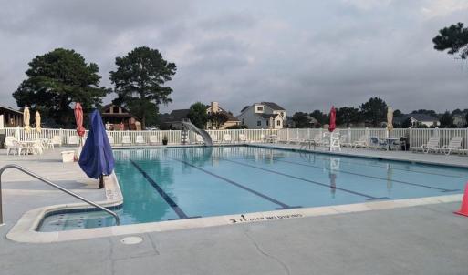 Towne Center Pool