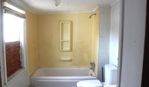 1st floor bath