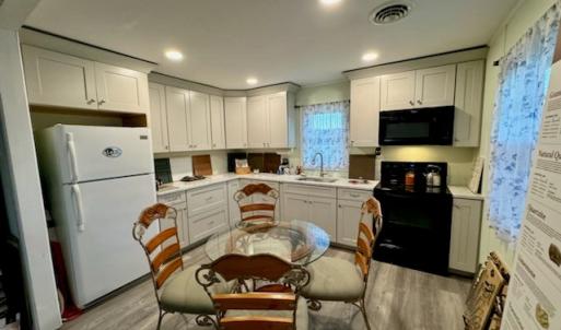Photo #4 of 5422 LANKFORD HWY, NEW CHURCH, VA 0.5 acres