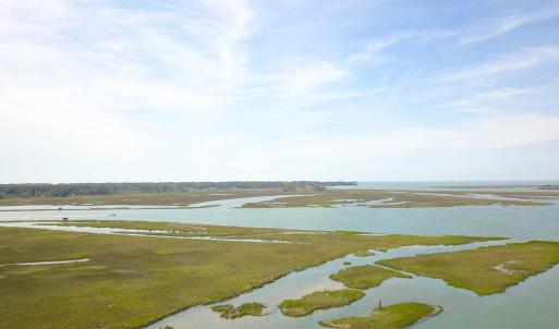 Photo #10 of 7622 EAST SIDE RD, CHINCOTEAGUE, VA