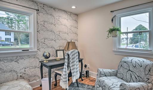 Other room can be used for an office space