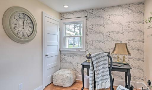 Other room can be used for an office space