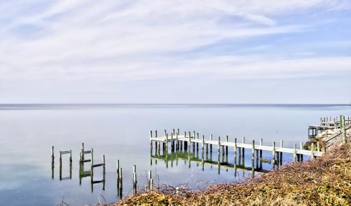 Semi private dock