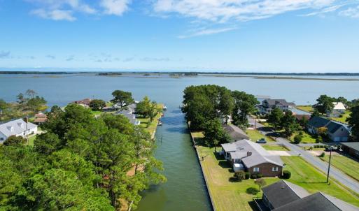Photo #35 of 5450 WARREN ST, CHINCOTEAGUE, VA 0.4 acres