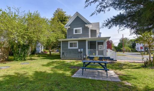 Photo #11 of 24 MAIN ST, WACHAPREAGUE, VA 0.5 acres