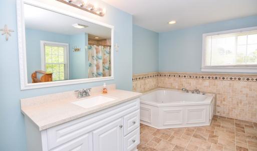 Photo #28 of 24 MAIN ST, WACHAPREAGUE, VA 0.5 acres