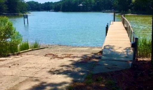 Community boat ramp