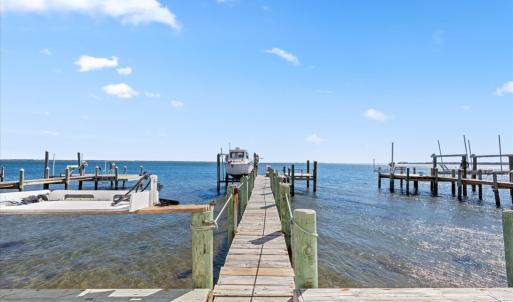 Private Pier with Boat Lift!