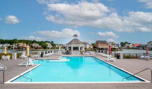 Bayfront Pool.