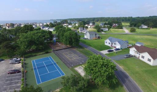 Tennis/Pickleball Courts.