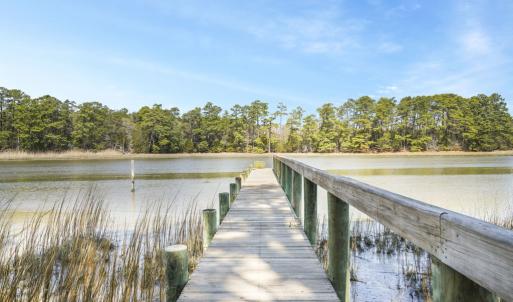 Dock