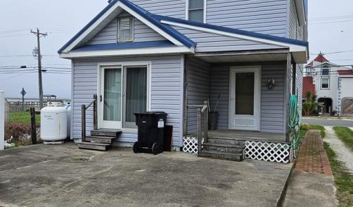 BACK OF HOUSE