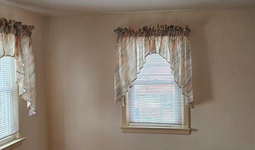 2ND. UPPER BEDROOM