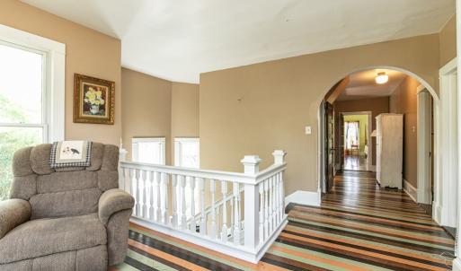 Upstairs landing v2