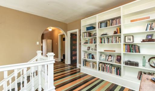 Upstairs landing v3