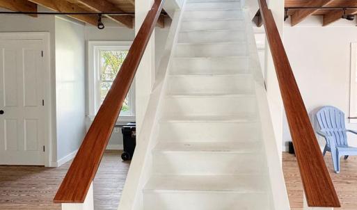 Staircase leading to the upstairs