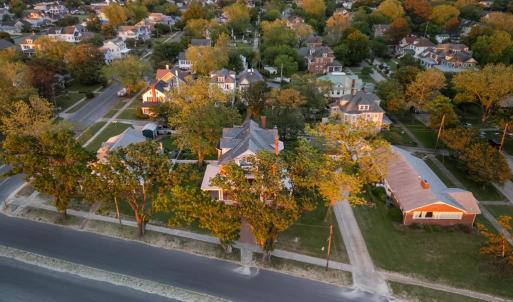 Photo #29 of 306 BAY AVE, CAPE CHARLES, VA 0.5 acres