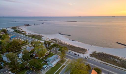 Photo #31 of 306 BAY AVE, CAPE CHARLES, VA 0.5 acres