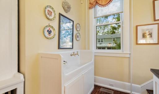 Photo #57 of 306 BAY AVE, CAPE CHARLES, VA 0.5 acres