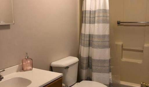 7B Bathroom