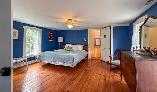 Upstairs Bedroom/Ensuite 6 v3