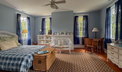 3rd Floor Bedroom 10