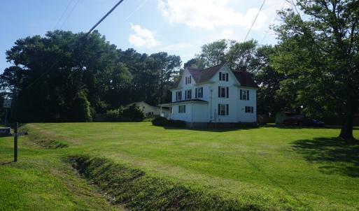 Photo #4 of 24287 FRONT ST, ACCOMAC, VA 0.8 acres