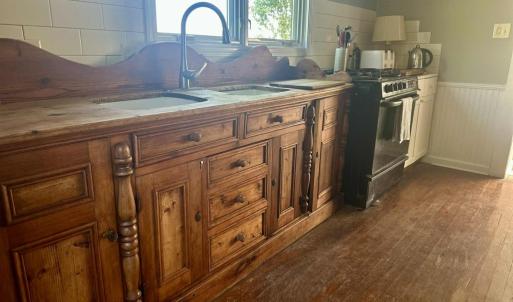 Photo #10 of 12185 HACKSNECK RD, HACKSNECK, VA 0.8 acres