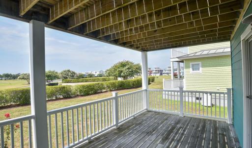 Lower deck