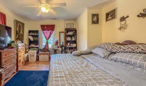 Main Bedroom - 2nd Floor