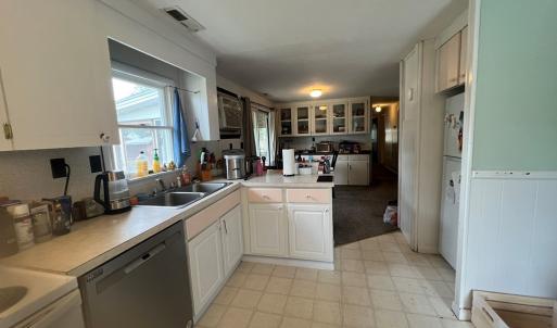 Photo #6 of 4199 DIVISION ST, CHINCOTEAGUE, VA 0.3 acres