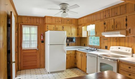 Photo #16 of 21237 HUNTINGTON RD, CHERITON, VA