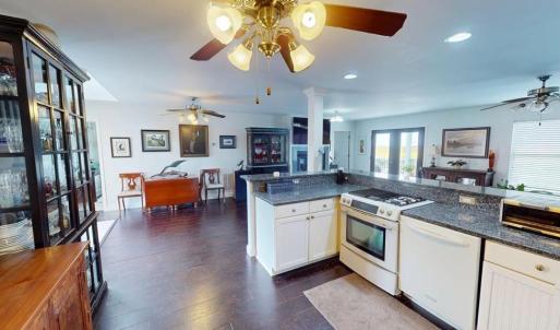 Photo #11 of 39030 STATE LINE RD, GREENBACKVILLE, VA 0.5 acres