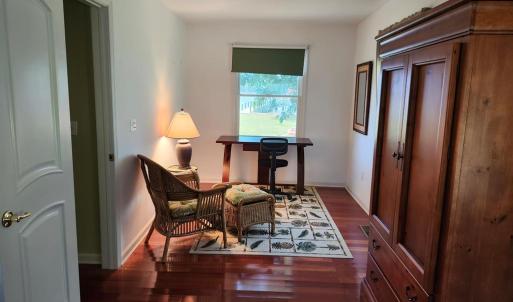 Main Bedroom - Sitting Area