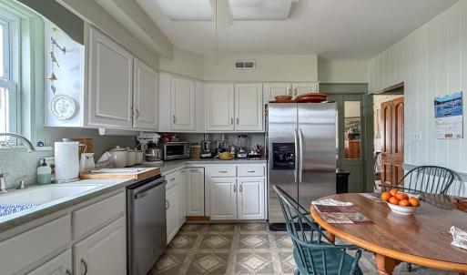 Photo #27 of 108 BAY AVE, CAPE CHARLES, VA 0.1 acres