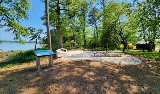 Hiking/biking Trail to Plantation Creek