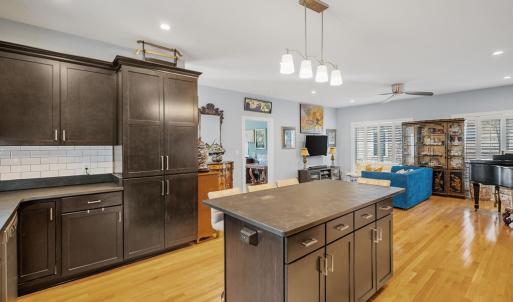1st level kitchen