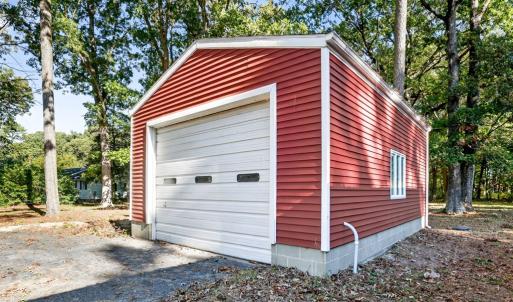 Detached Garage