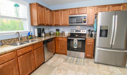 Photo #38 of 30298 HOLLY SHORES LN, HACKSNECK, VA 10.8 acres