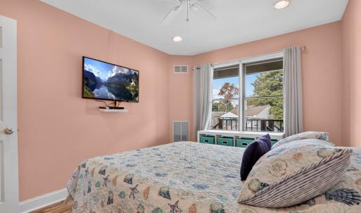 Photo #23 of 7482 EAST SIDE RD, CHINCOTEAGUE, VA