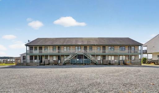 Photo #4 of 7482 EAST SIDE RD, CHINCOTEAGUE, VA